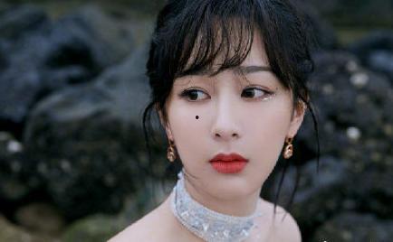 杨紫甩锅造型师爆料视频,揭秘幕后真相 第2张 杨紫甩锅造型师爆料视频,揭秘幕后真相 第2张